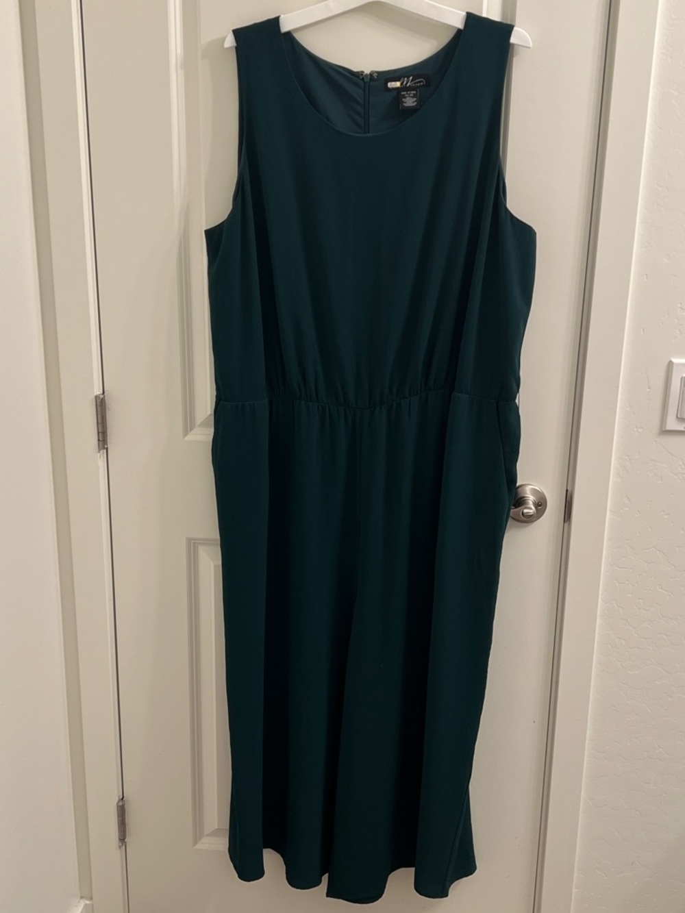 Midnight Velvet Sleeveless jumpsuit in Teal Green